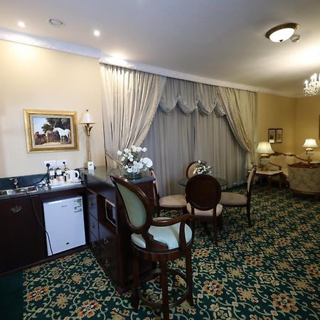 Habitat All Suites, Al Khobar Exterior foto A suite at the hotel